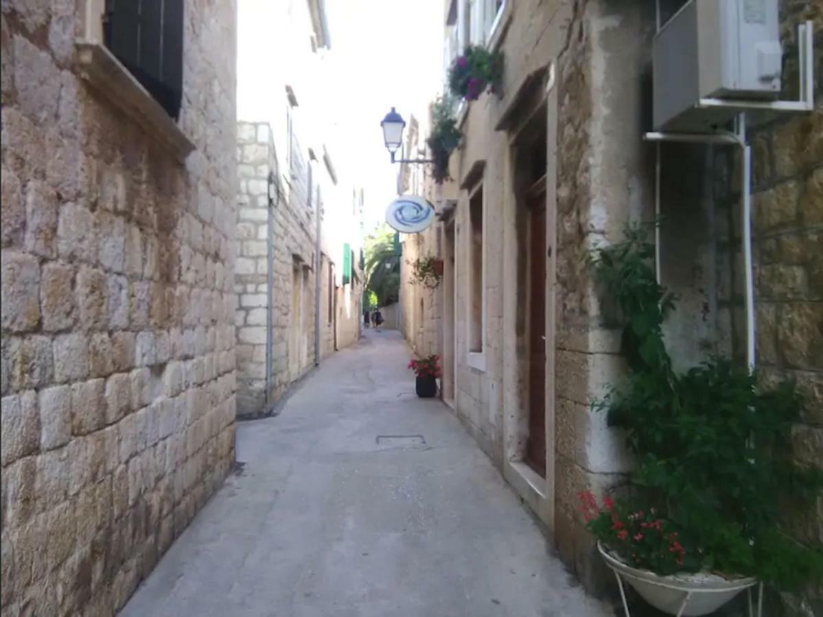 In The Heart Of The Town Apartment